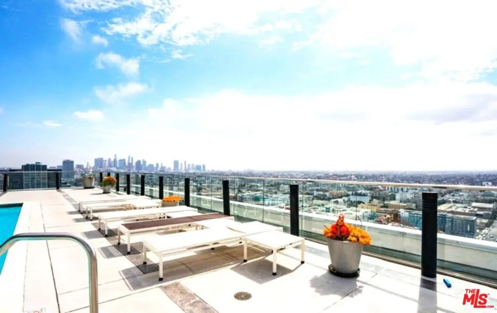 3810 Wilshire Boulevard #1706 Los Angeles, CA 90010