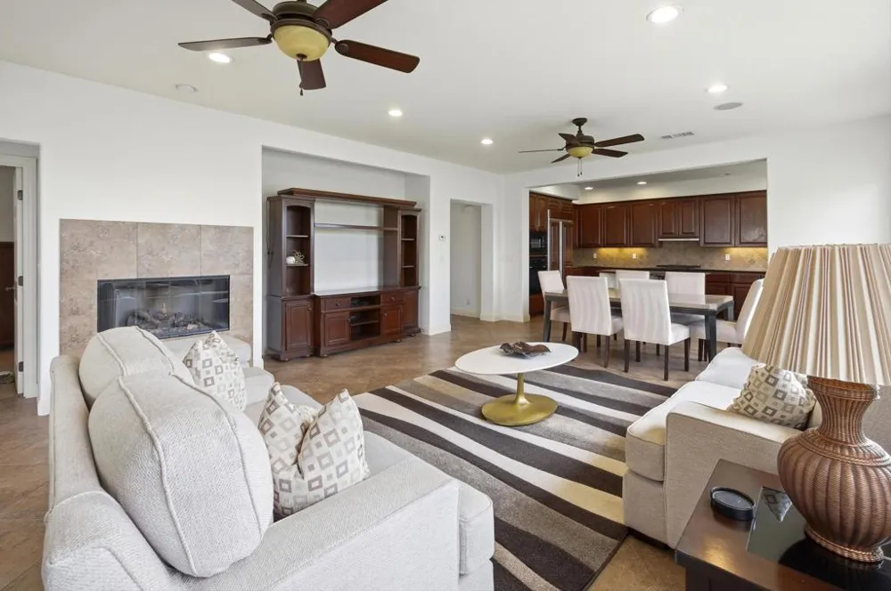 80247 Via Tesoro La Quinta, CA 92253