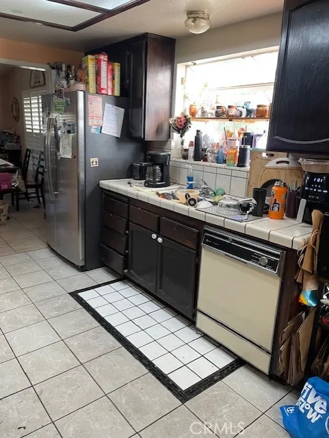 5445 Cedar Jurupa Valley, CA 92509