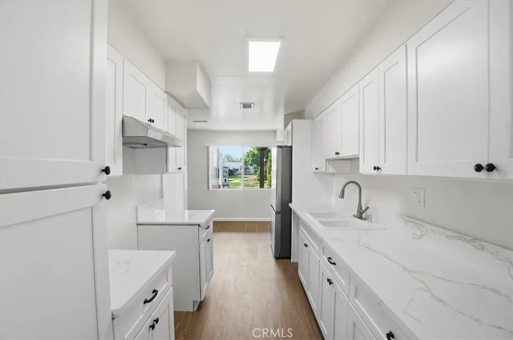 2011 W Katella Anaheim, CA 92804