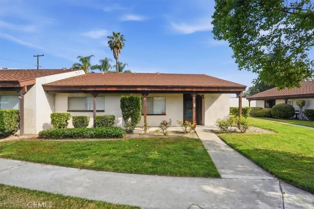 2011 W Katella Anaheim, CA 92804