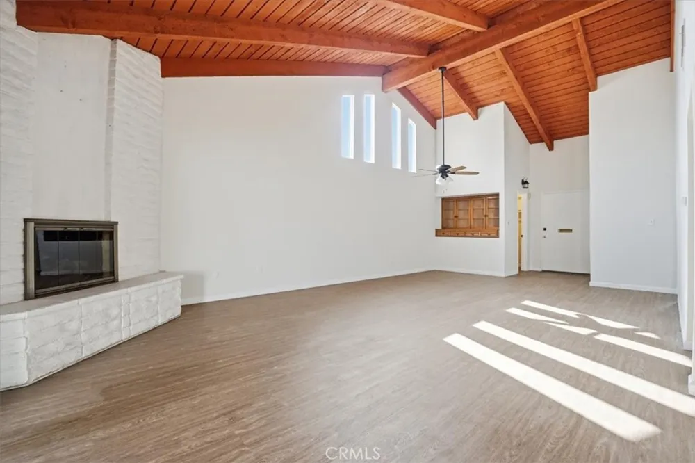 2011 W Katella Anaheim, CA 92804