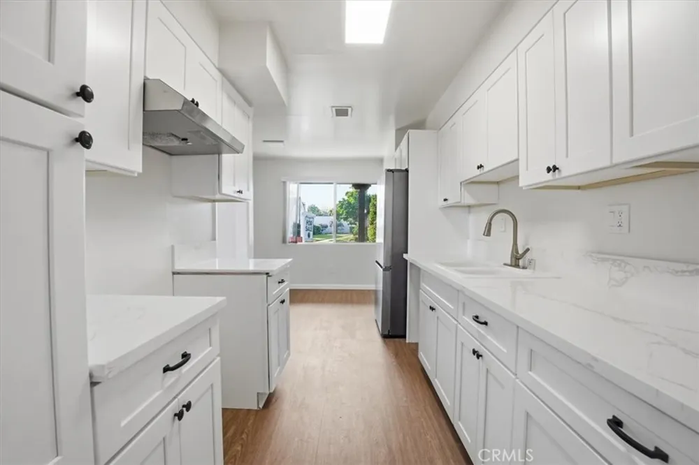 2011 W Katella Anaheim, CA 92804