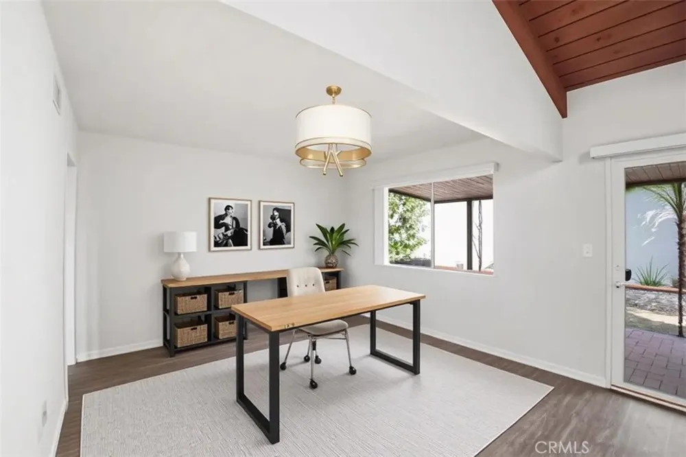 2011 W Katella Anaheim, CA 92804