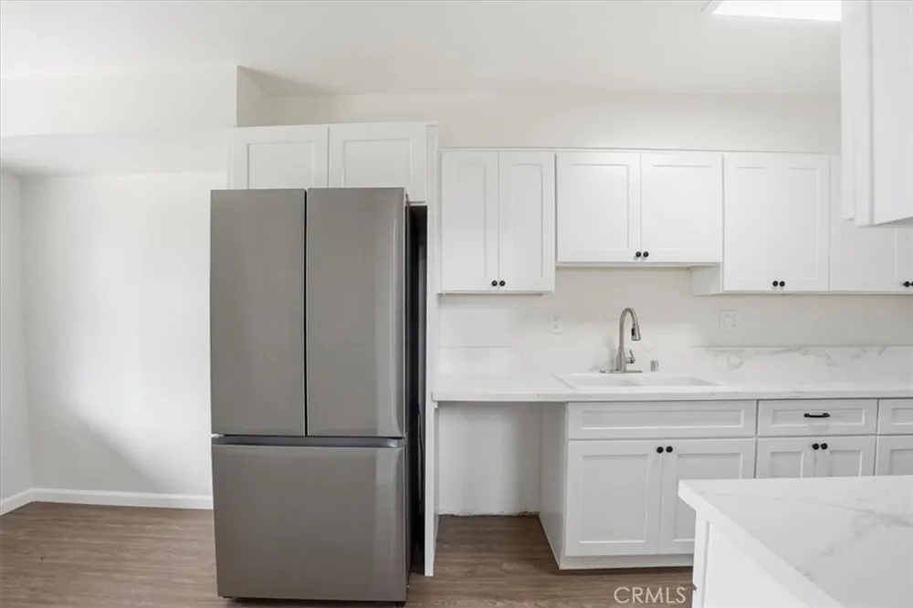 2011 W Katella Anaheim, CA 92804