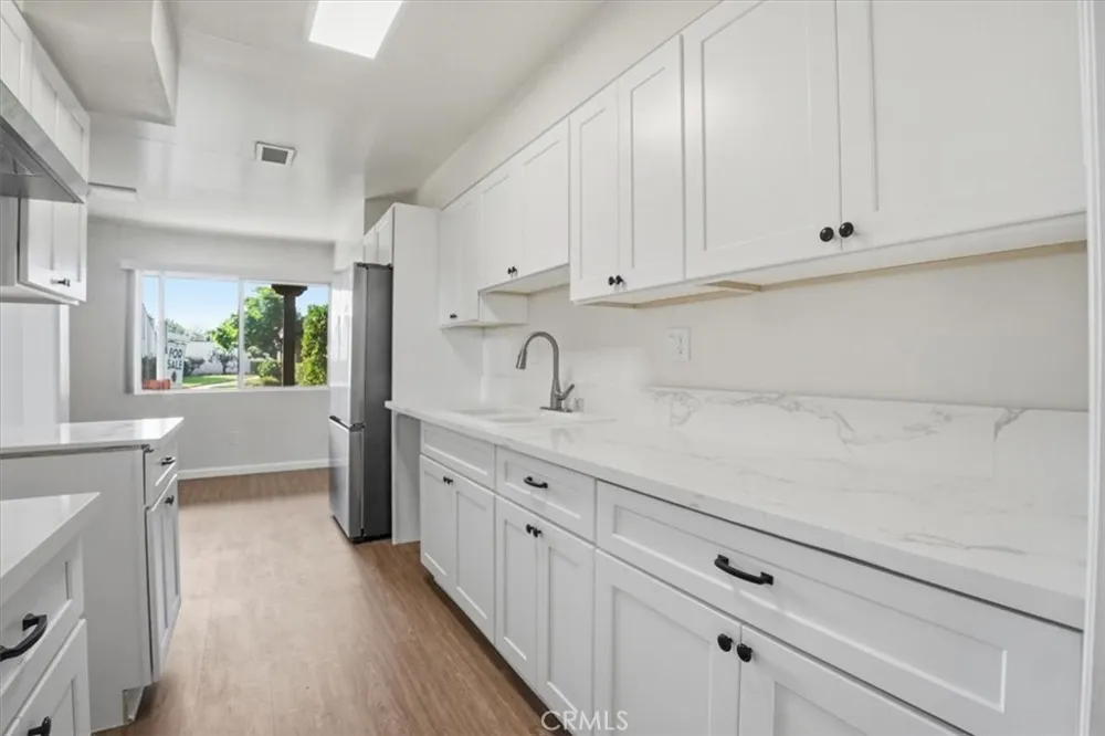 2011 W Katella Anaheim, CA 92804