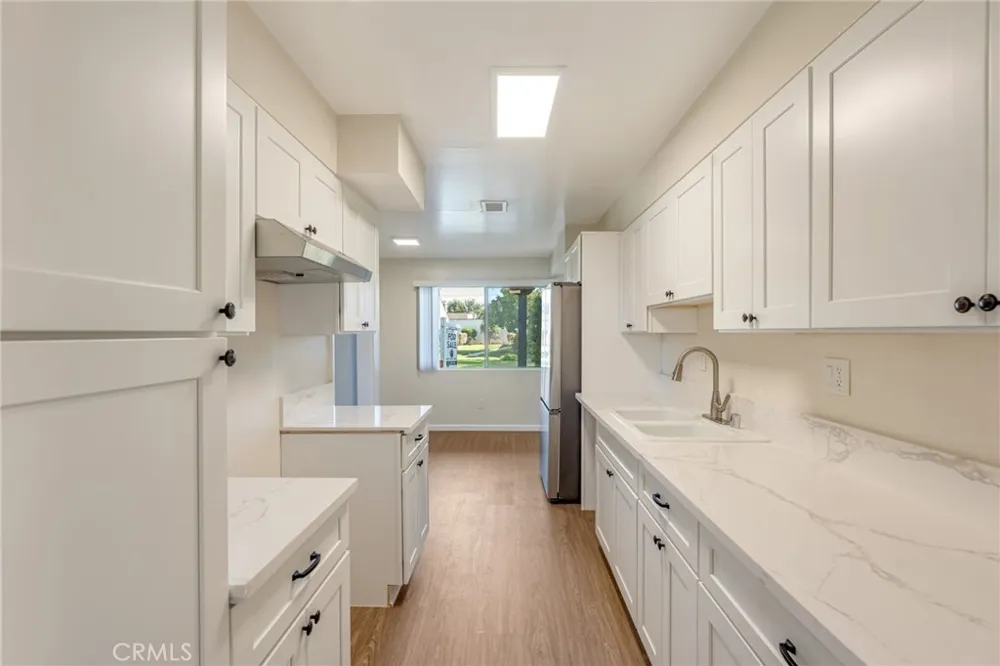 2011 W Katella Anaheim, CA 92804