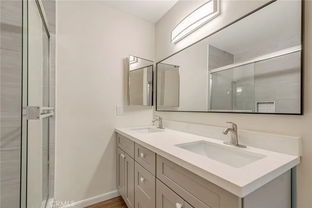 2011 W Katella Anaheim, CA 92804