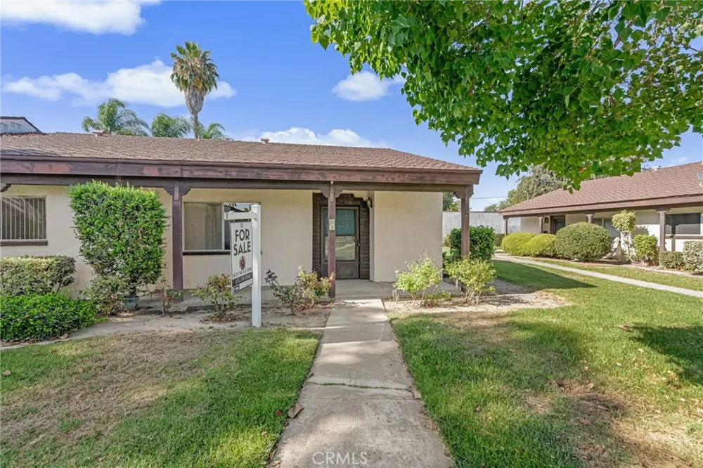 2011 W Katella Anaheim, CA 92804