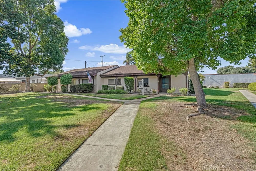 2011 W Katella Anaheim, CA 92804