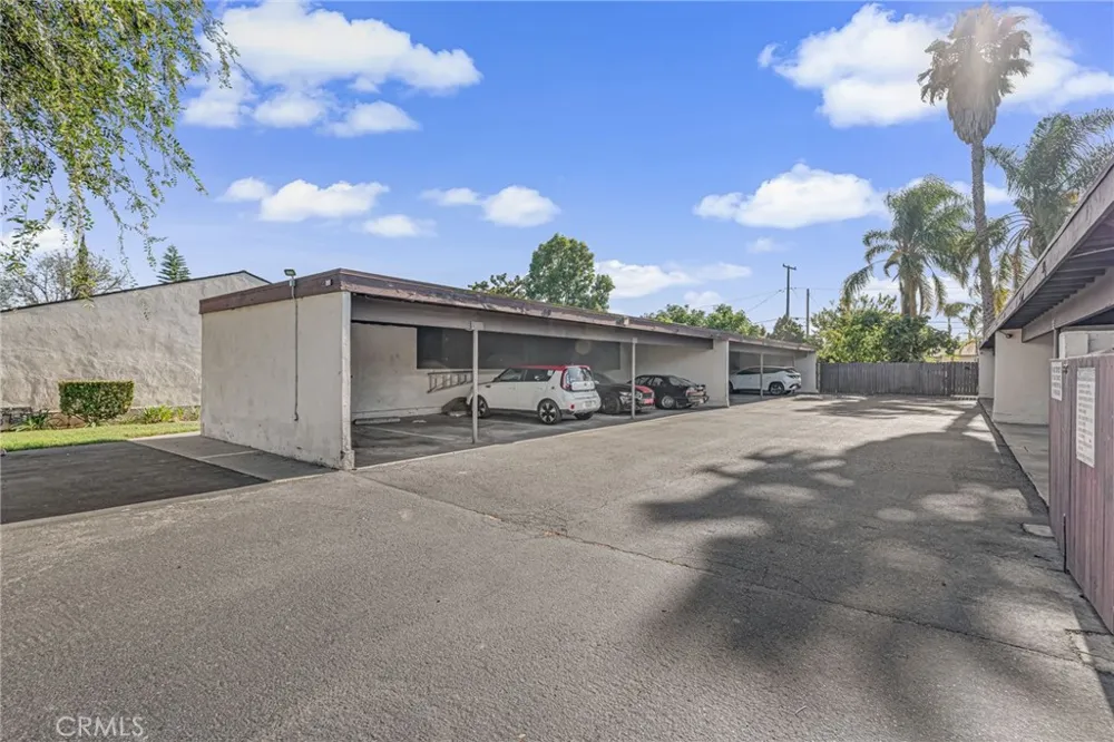 2011 W Katella Anaheim, CA 92804