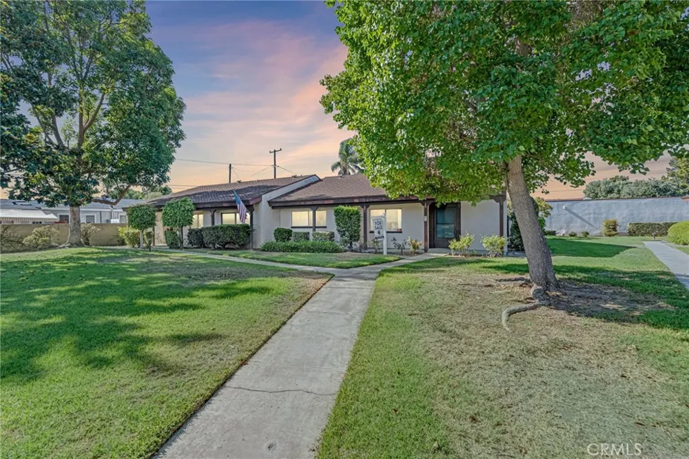 2011 W Katella Anaheim, CA 92804