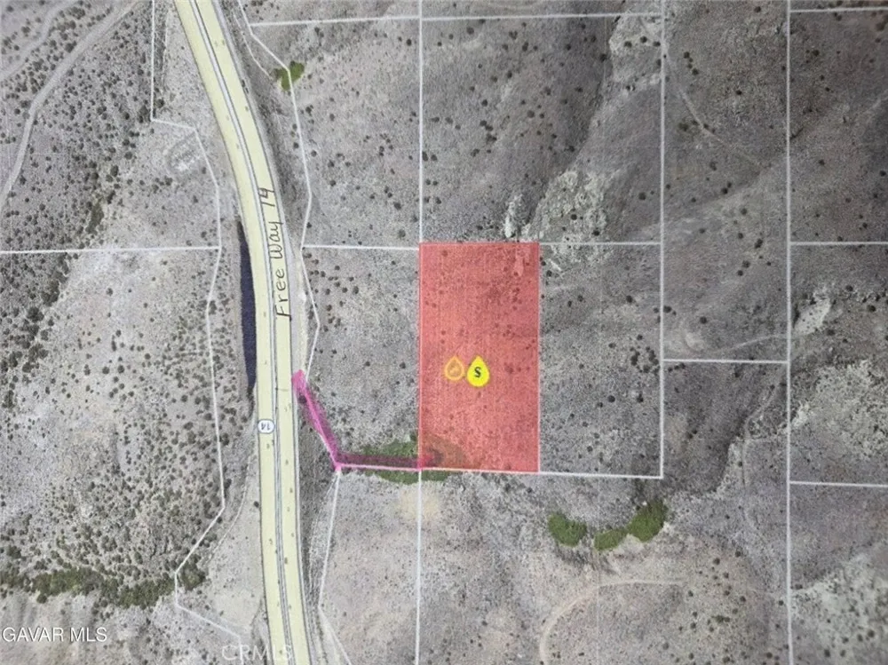 Vic Desert Springs Av Palmdale, CA 93551