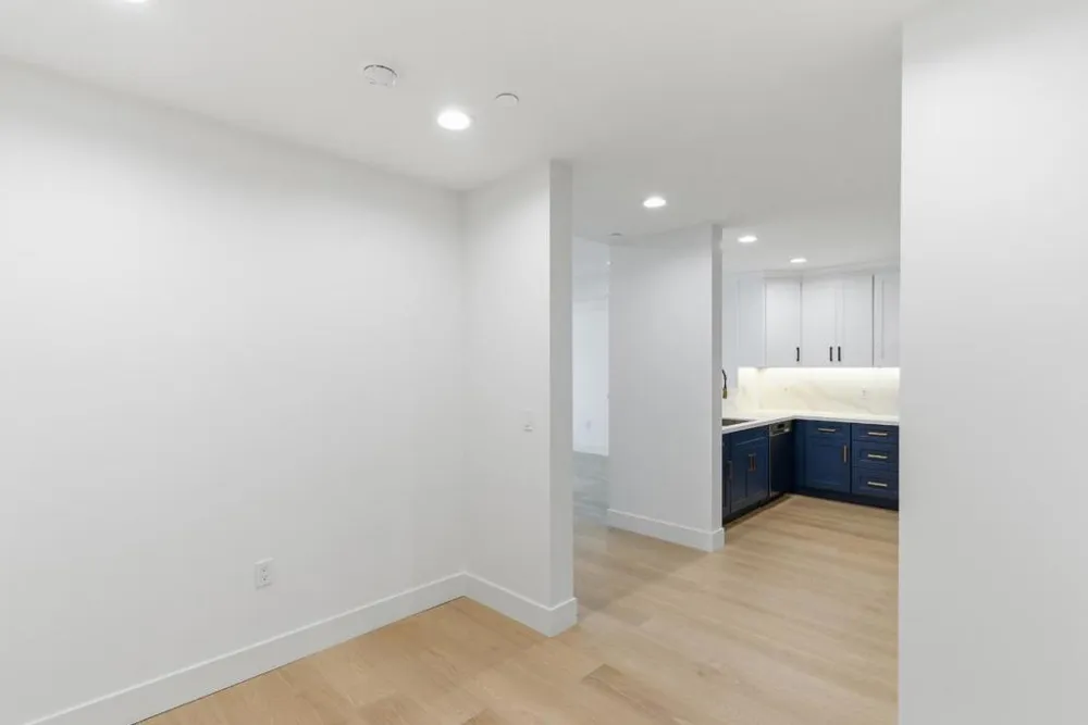 560 El Camino Real #207 San Carlos, CA 94070