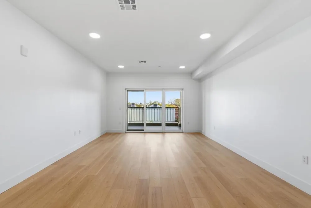 560 El Camino Real #207 San Carlos, CA 94070