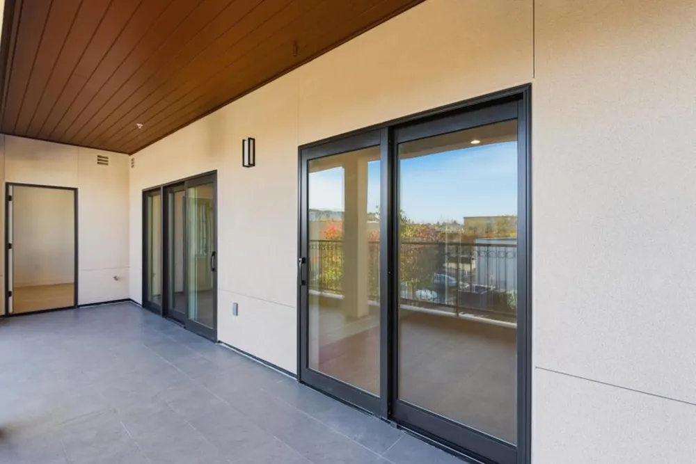 560 El Camino Real #207 San Carlos, CA 94070