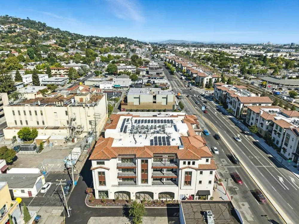 560 El Camino Real #207 San Carlos, CA 94070