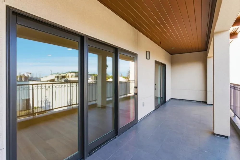 560 El Camino Real #207 San Carlos, CA 94070