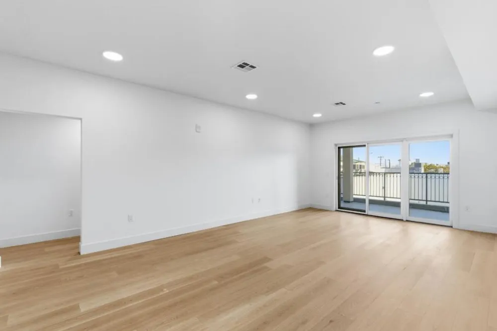 560 El Camino Real #207 San Carlos, CA 94070