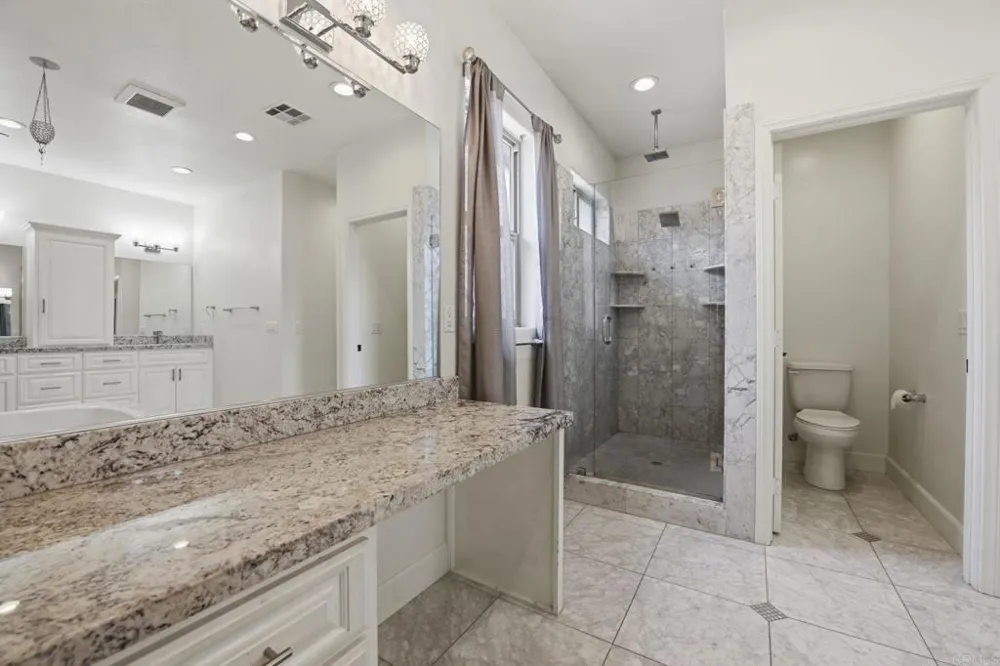 1910 Harbison Canyon Rd El Cajon, CA 92019