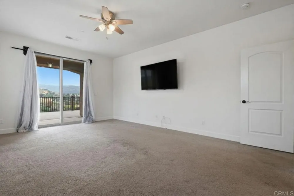 1910 Harbison Canyon Rd El Cajon, CA 92019