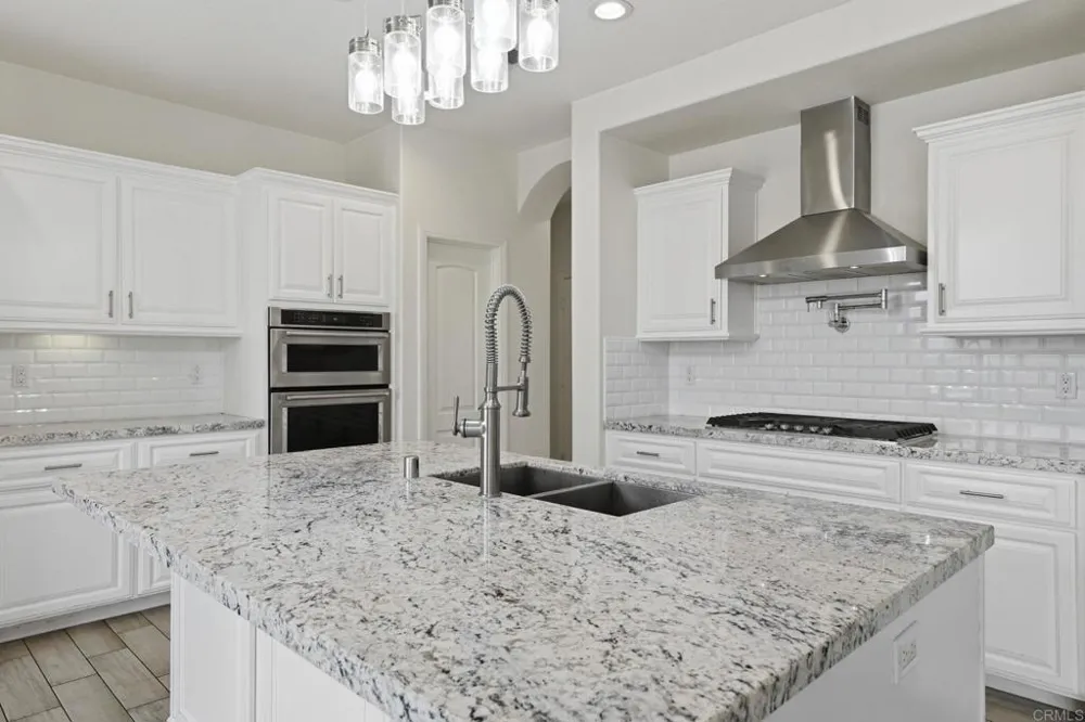 1910 Harbison Canyon Rd El Cajon, CA 92019