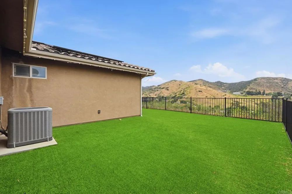1910 Harbison Canyon Rd El Cajon, CA 92019