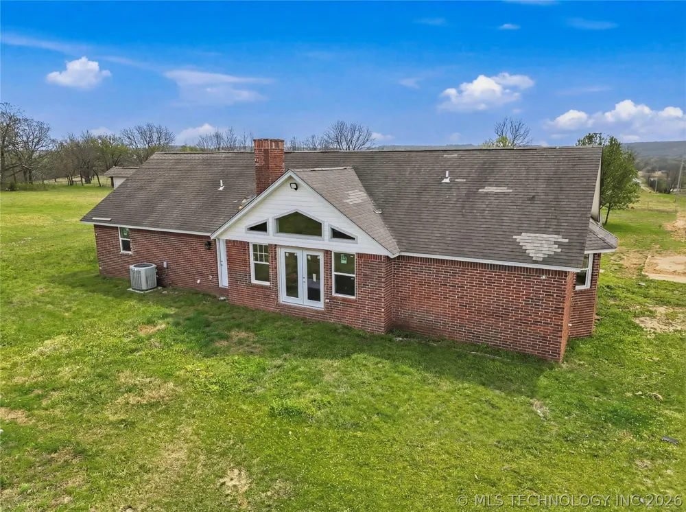 8770 W Gassaway Hulbert, OK 74441