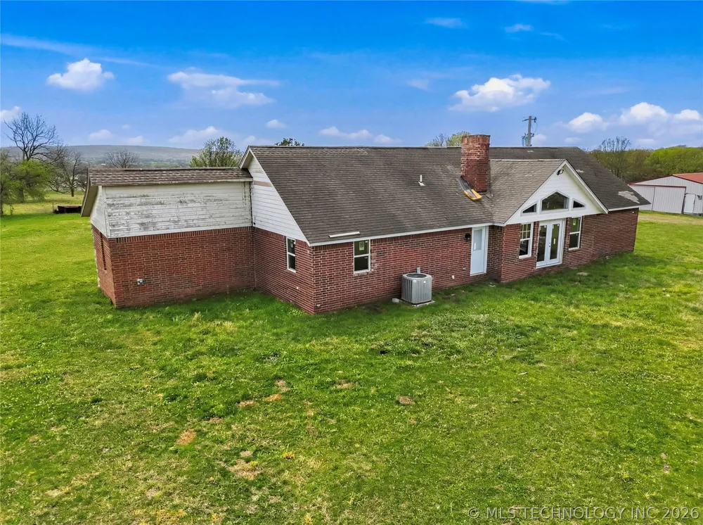 8770 W Gassaway Hulbert, OK 74441