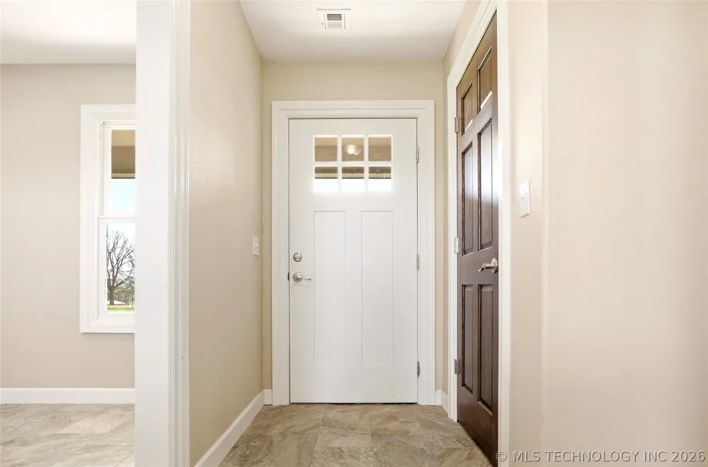 8770 W Gassaway Hulbert, OK 74441