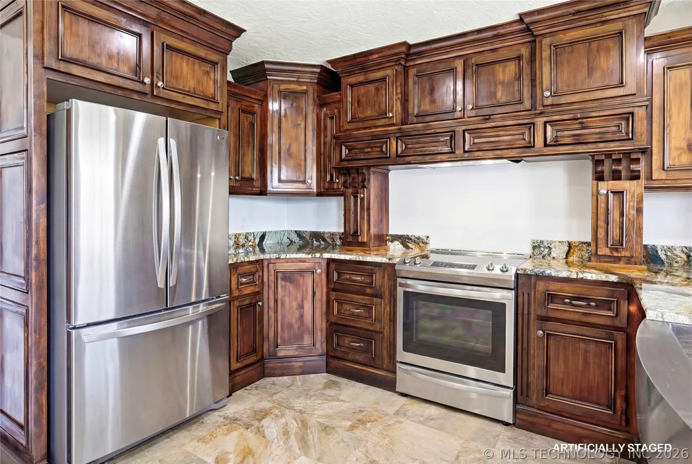 8770 W Gassaway Hulbert, OK 74441