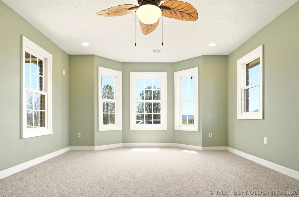 8770 W Gassaway Hulbert, OK 74441