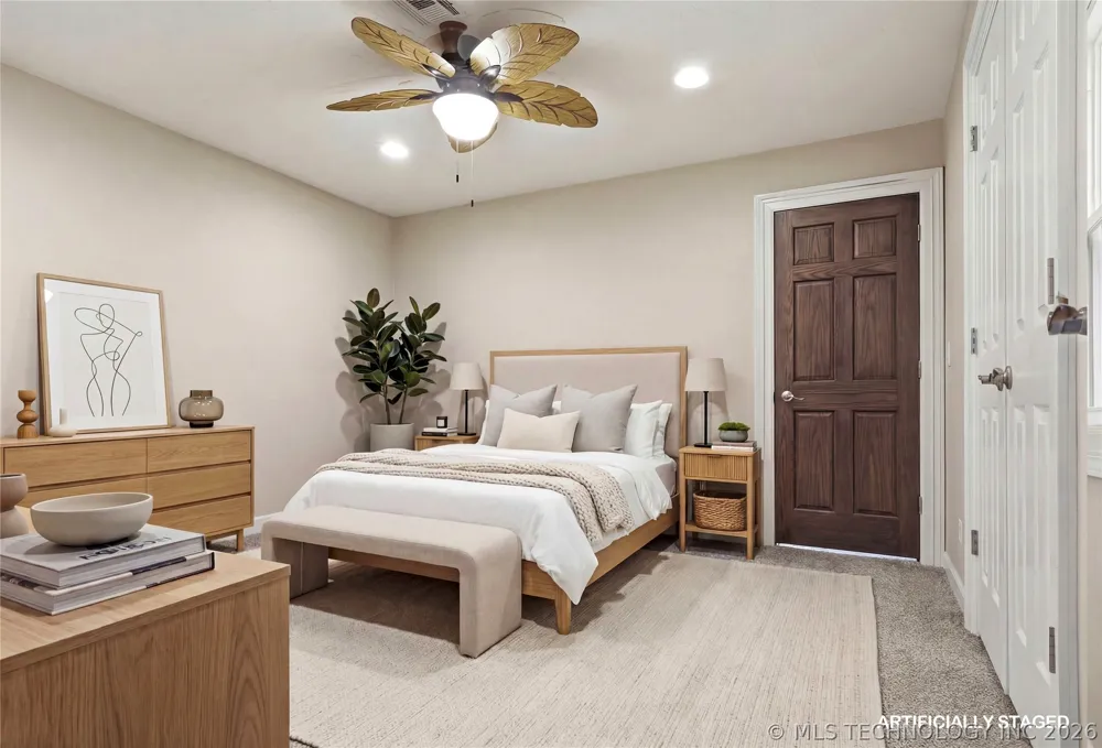 8770 W Gassaway Hulbert, OK 74441