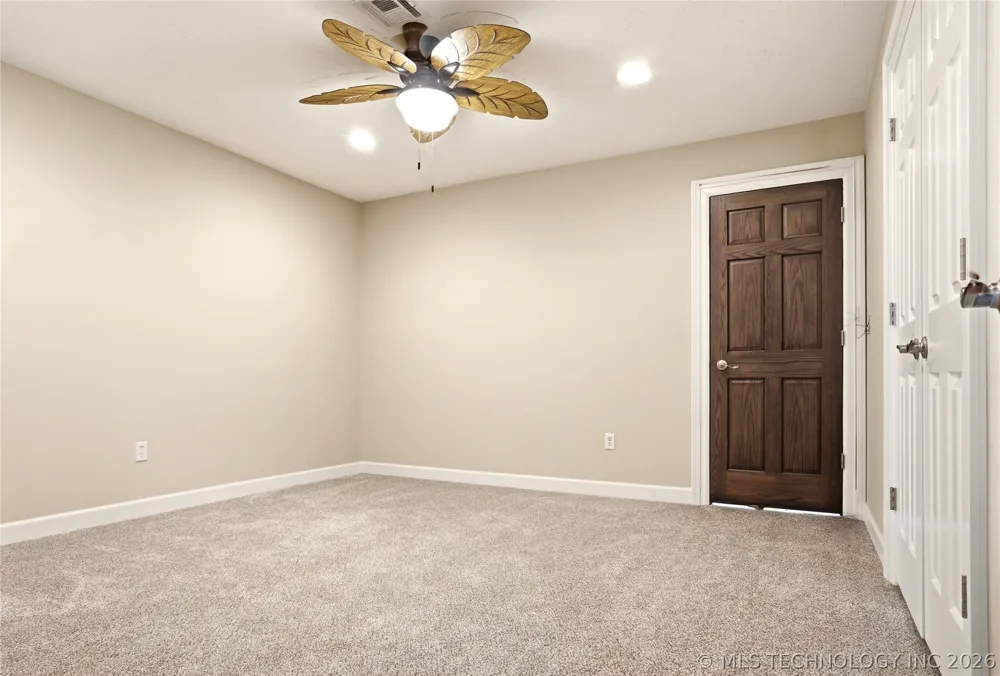 8770 W Gassaway Hulbert, OK 74441