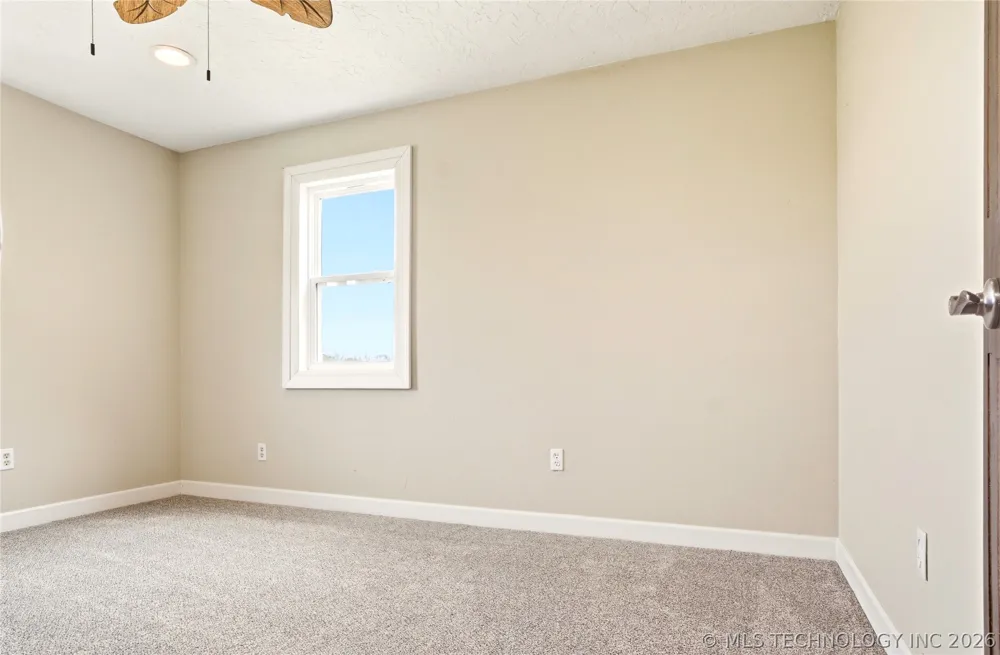 8770 W Gassaway Hulbert, OK 74441
