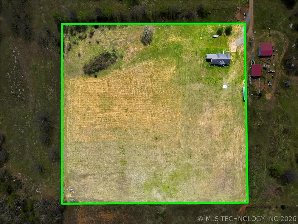8770 W Gassaway Hulbert, OK 74441