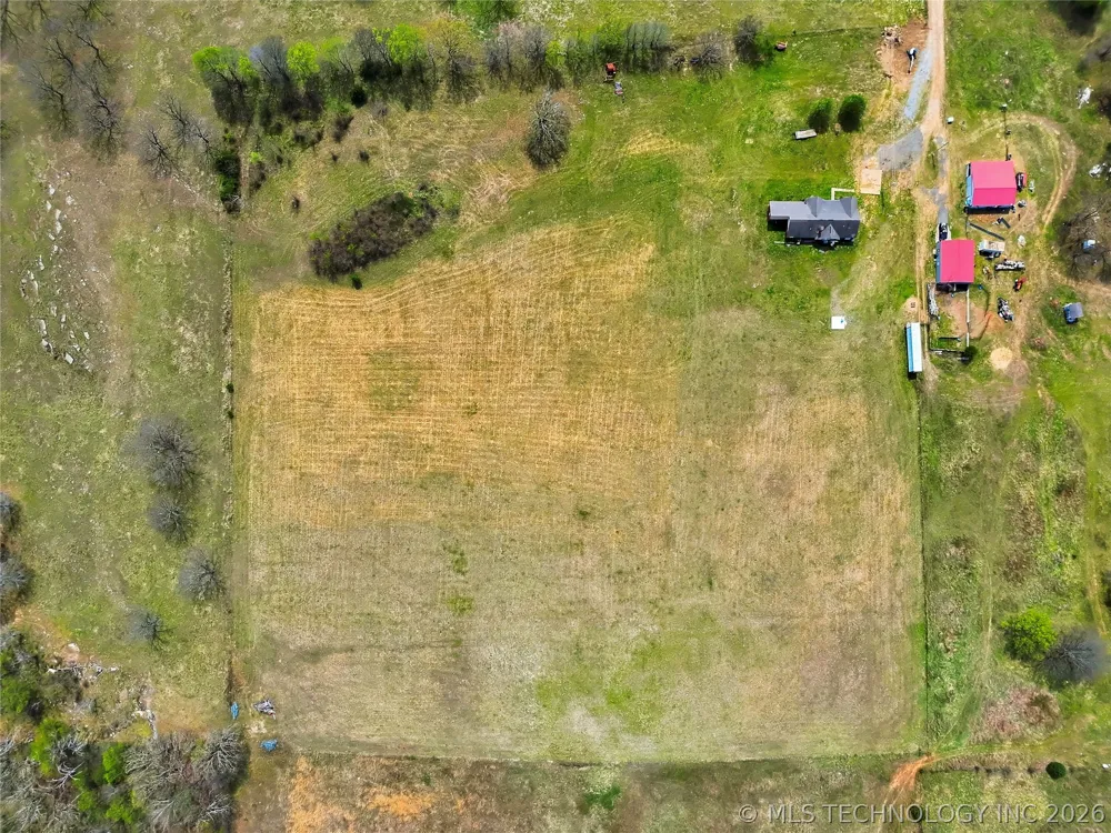 8770 W Gassaway Hulbert, OK 74441