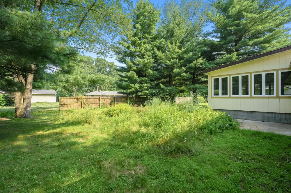 8218 37th Street Ross Township, MI 49083