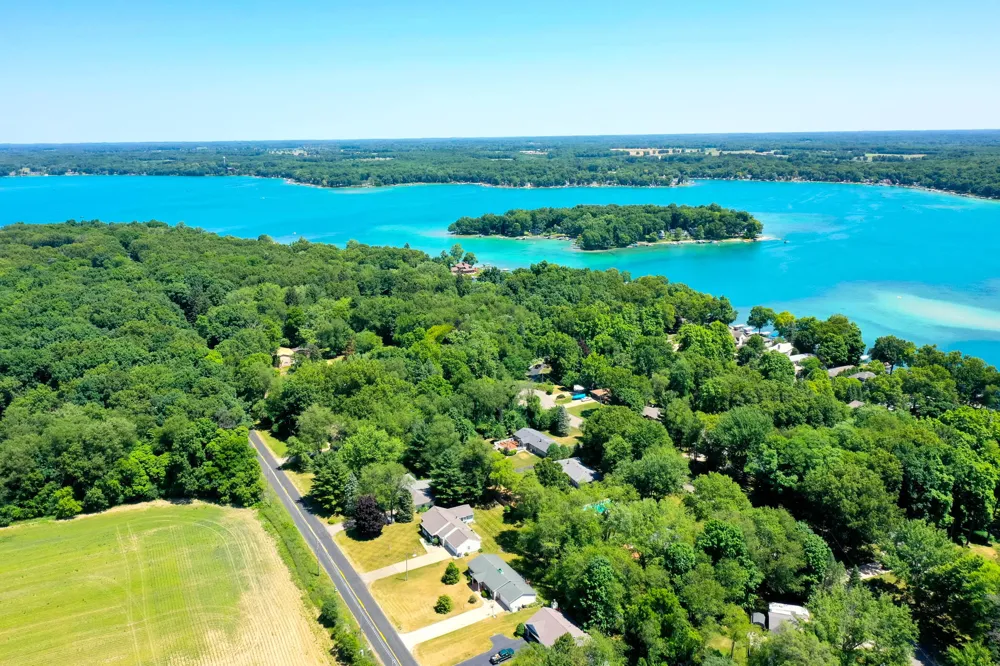 8218 37th Street Ross Township, MI 49083