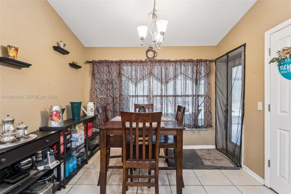 14170 SE 4th St. Williston, FL 32696