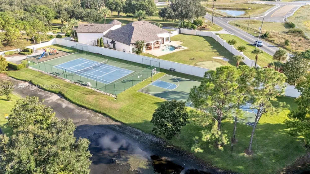 237 Mclean Point Winter Haven, FL 33884