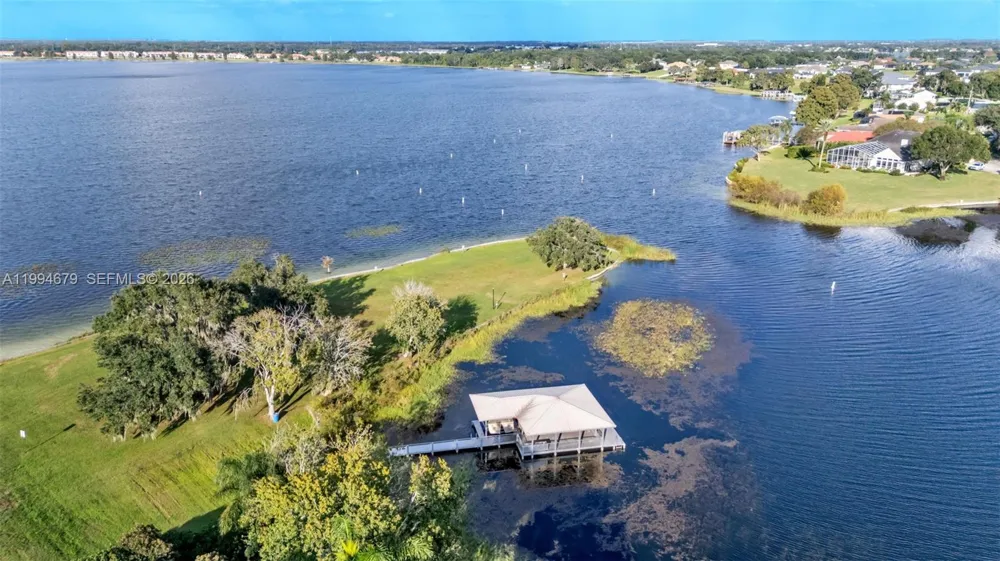 237 Mclean Point Winter Haven, FL 33884