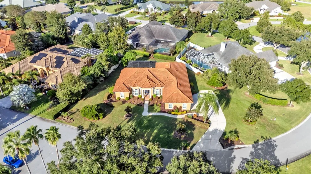 237 Mclean Point Winter Haven, FL 33884