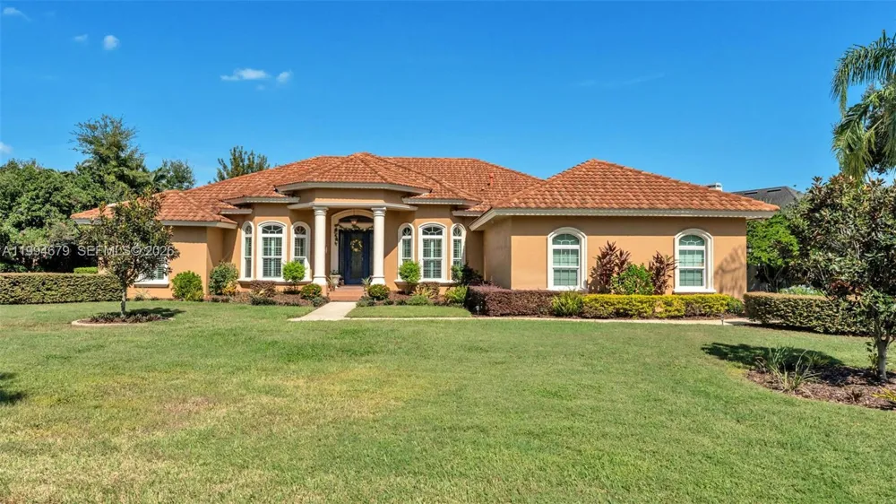 237 Mclean Point Winter Haven, FL 33884