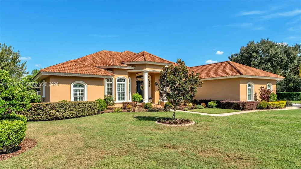 237 Mclean Point Winter Haven, FL 33884