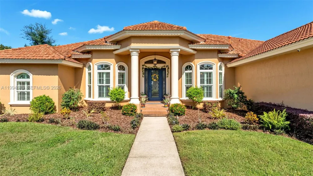 237 Mclean Point Winter Haven, FL 33884