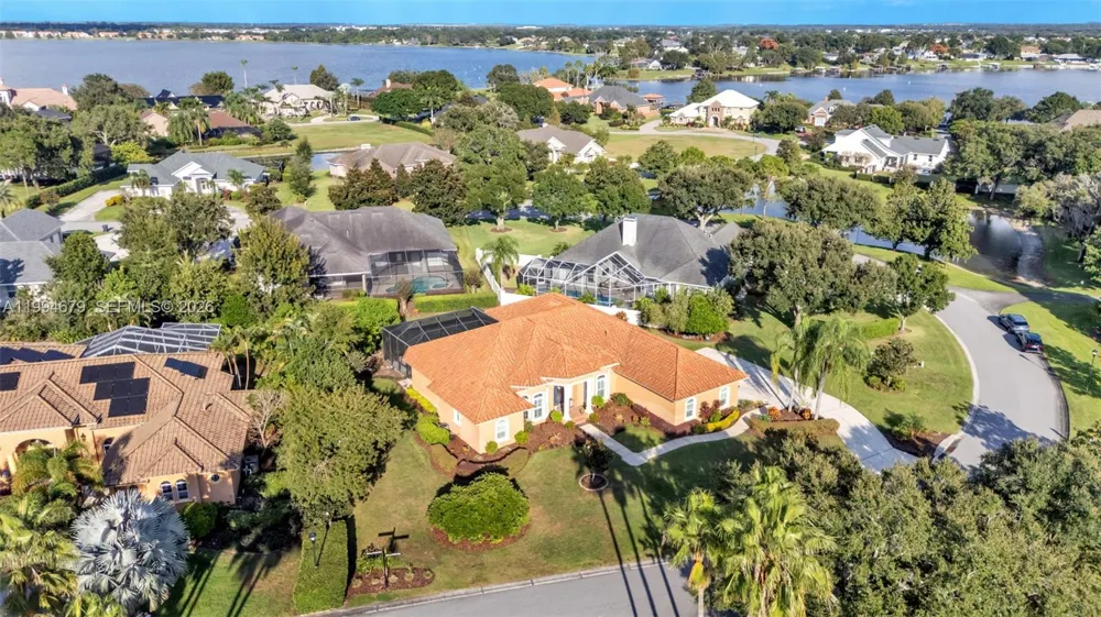 237 Mclean Point Winter Haven, FL 33884