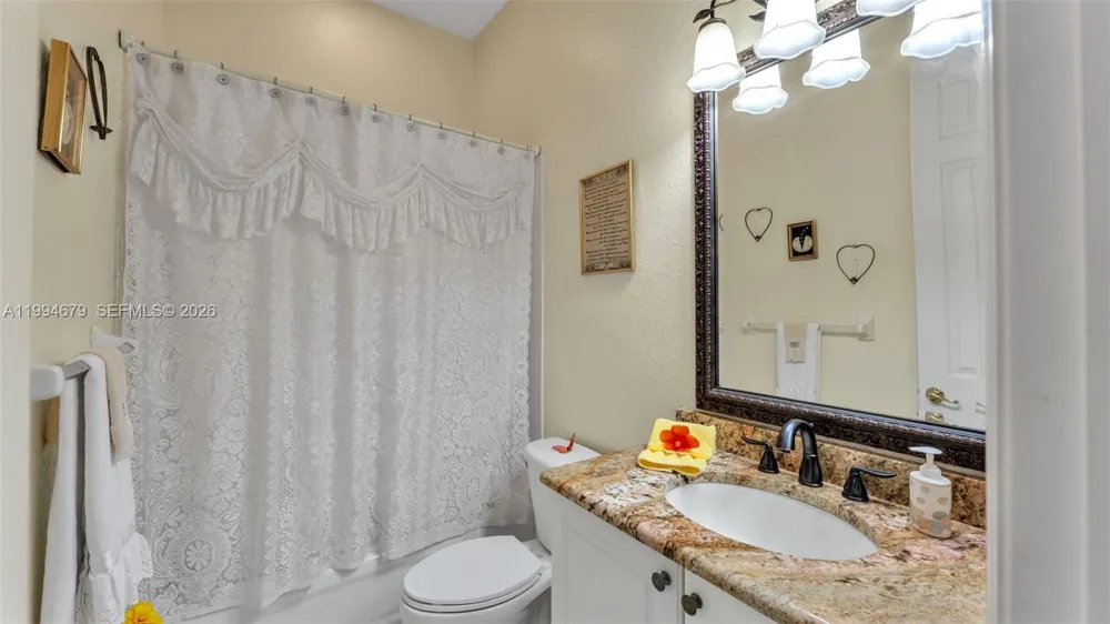 237 Mclean Point Winter Haven, FL 33884