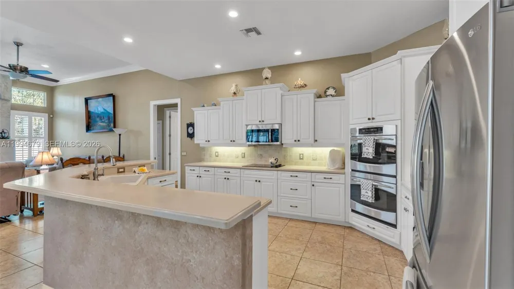 237 Mclean Point Winter Haven, FL 33884