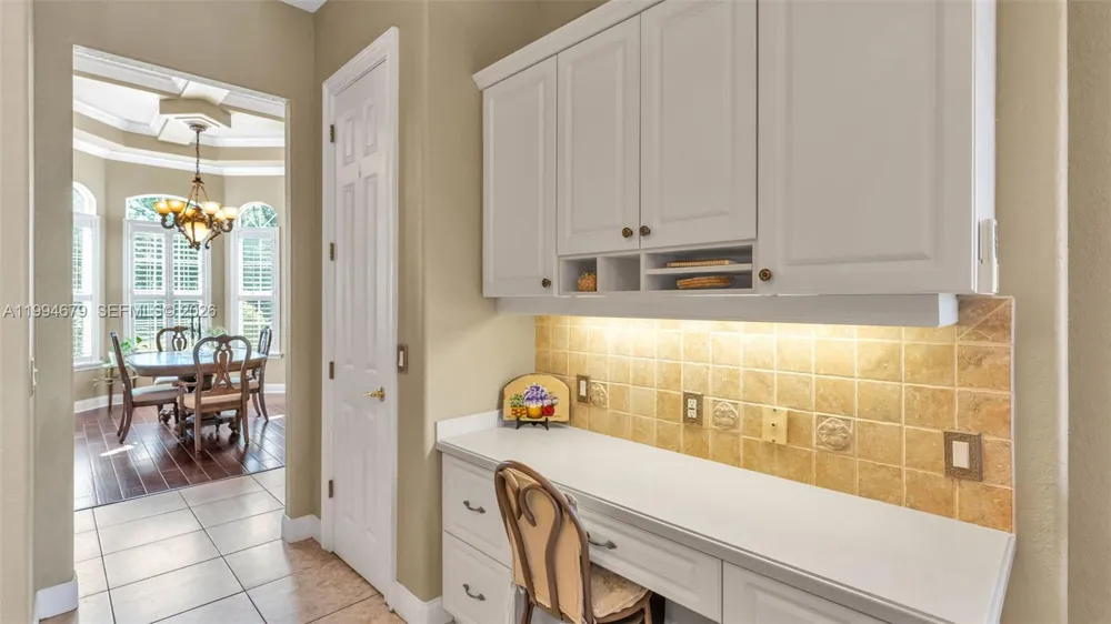 237 Mclean Point Winter Haven, FL 33884